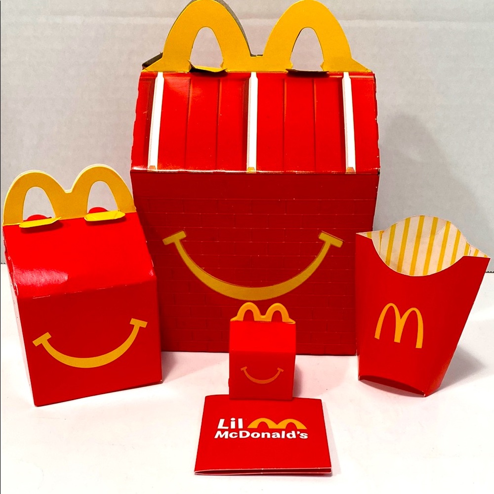 LIL MCDONALD’S HAPPY MEAL